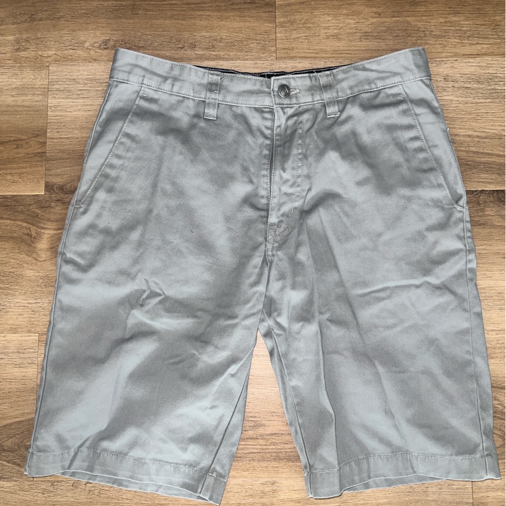 Volcom Men's Light Gray Flat Front Shorts